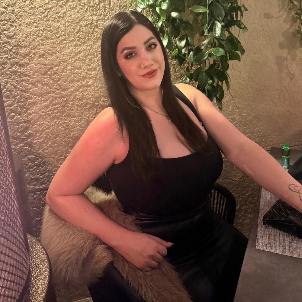 Meet your Posher, Nicole